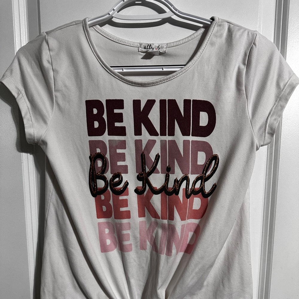Girls’ “Be Kind” Tie-Front Tee – Size 14 (Ally B)